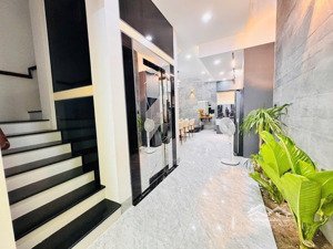 hót !! phạm văn bạch - tân bình - chỉ : 2tỷ950 - 52m2 - 4 x 14m - 2 tầng - 4 phòng ngủ