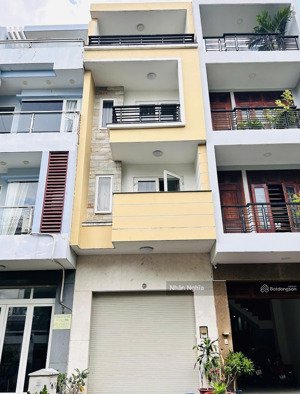 bán nhà đường hoàng hoa thám 4x16m trệt 3 lầu