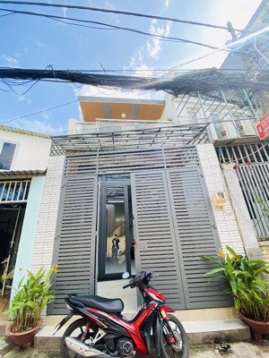 chủ cần bán nhà đẹp 1 trệt 1 lầu! oto tận nhà! tân lập 1 - hiệp phú - gần ngã tư thủ đức