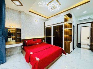 bán nhà cư xá nguyễn trung trực 436 đường 3/2 phường 12 quận 10, dt: 14x14m, tiện xây mới, giá 30tỷ