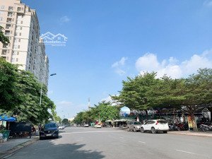 bán nhà phố thương mại đường huy cận rộng 30m,kinh doanh đa nghành nghề, sổ hồng chính chủ.