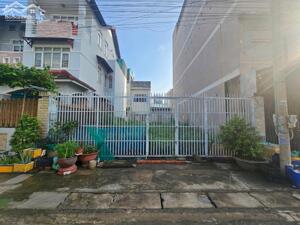 Bán 2 lô đất KDC Bửu Long, Biên Hòa: 8,4 x 18, giá 6,45 tỷ.