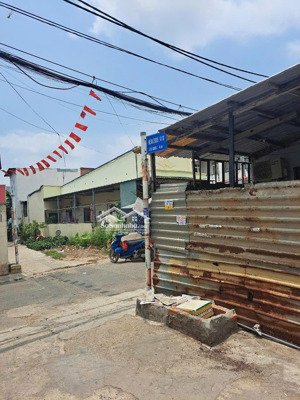 bán đất hẻm 2009/4/11 lê văn lương, nhơn đức-huyện nhà bè,90m2,sổ hồng giá 3 tỷ ms viêm 