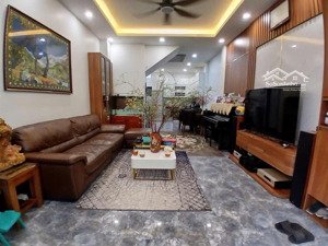 nhà đẹp cầu giây, 52m2, 5 tầng, oto đỗ cửa, lô góc 2 thoáng, full nội thất nhập khẩu, hơn 8 tỷ