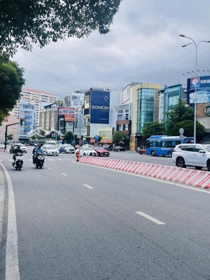 bán nhà mặt tiền nguyễn hữu cảnh, bình thạnh, 32 tỷ, 98m2, mặt tiền rộng 7m