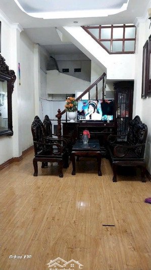 cho thuê nhà 33m2 x 4,5 tầng 3pn, 3vs tại đường lê lợi, hà đông, hà nội