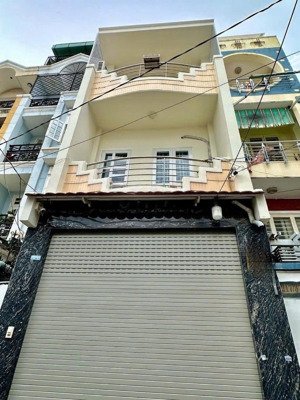 cho thuê nhà hxh bùi đình túy nội thất cơ bản