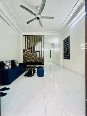 bán nhà phố vĩnh hưng, hoàng mai, ngõ thông, ô tô đỗ cổng, lô góc thoáng, 5 tầng, 36m2, giá 6,58 tỷ