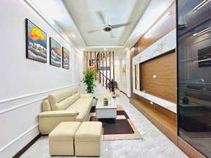 nhà đẹp kim giang, ô tô đỗ cửa, tặng full nội thất, ngõ thông thoáng, 36m2x4t, giá chỉ hơn 7.5 tỷ