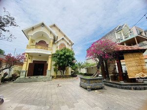 bán siêu thự khủng 3 tầng ngay trung tâm hành chính dĩ an 554m2 - 17 x 31 - chỉ 24 tỷ.