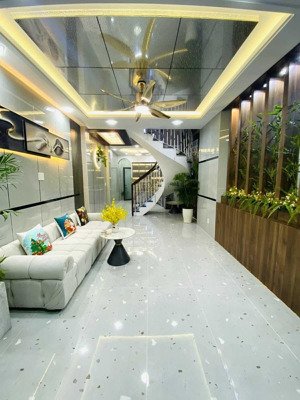 quận 6 nhà 4 lầu, 4pn, 50m2 , hẻm 4m đẹp lung linh chỉ 5,6 tỷ