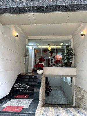 căn mặt tiền duy nhất có hầm đường hoa hồng, p.2, phú nhuận (khu phan xích long) giá chỉ 24 tỷ