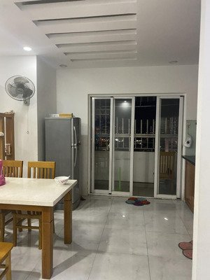 cần cho thuê căn hộ blue shaphire, q. 6, 75m2, 2pn, 9 triệu/tháng