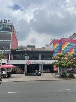 chỉ 1 căn duy nhất. mặt tiền đường tên lửa đối diện aeon bình tân(8x18m) 5 tầng hdt 75tr. giá 35 tỷ