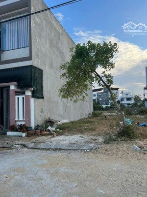 chủ gửi 110m2, đường 7 khu số 9, giá 2.37 tỷ