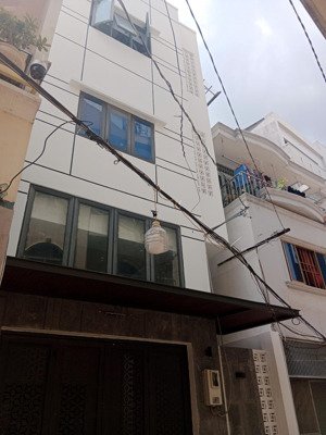 bán căn hộ dịch vụ ngay cách mạng tháng tám 6x16m 5 tầng tm cho thuê khoáng 85tr/th chỉ 16.5tỷ 16pn