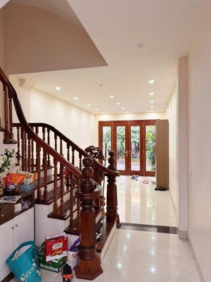 bán nhà dv la khê, 50m2, 4,5tầng, 2mặt tiền, phân lô vỉa hè đường thông rộng,kdoanh vp,trung tâm