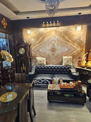 bán nhà cầu giấy, dt35m, nhà đẹp, gần phố, gần ô tô, full nội thất