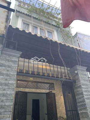 dt khủng 72m2 - nguyễn văn công - giáp sân bay - hẻm 4m thông - 4pn - ngang 5m vuông vức chỉ 7ty4