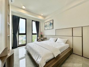 bốc seal căn hộ ban công view thoáng mới tinh đầy đủ tiện nghi