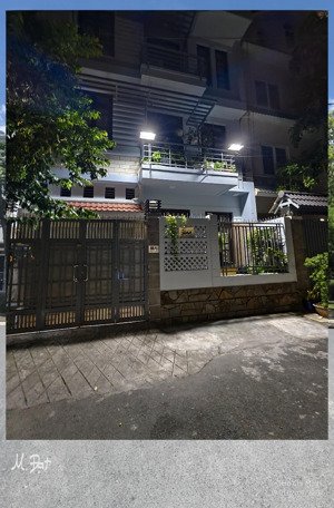1 căn duy nhất khu vip 282 nguyễn trọng tuyển - chỉ 10 căn có chốt bảo vệ 24/7 .