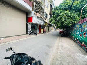 bán nhà mặt phố khương thượng, 23 tỷ, 55m2, 12pn, kk, hàng hiếm tại đống đa, có thang máy, kd đỉnh.