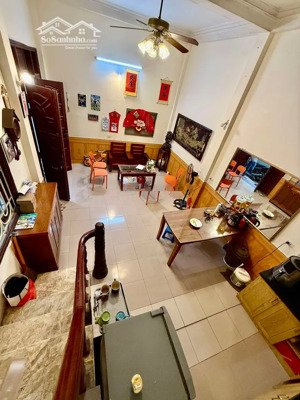 bán nhà lô góc chính kinh, thanh xuân 37m² x 5t, mặt tiền 11m, gần royal city, giá 9.8 tỷ