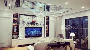 bán gấp trong tháng căn hộ golden land nguyễn trãi, 135m2, 3pn, 2wc, giá hơn 70tr/m2, có slot ô tô