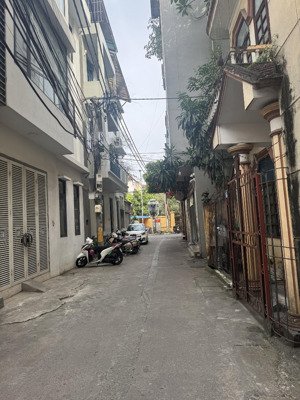 bán đất tô hiệu hà đông, gần trường cấp 1,2 lê lợi,dt 22 m2 mt3,4m có nhà cấp 4,