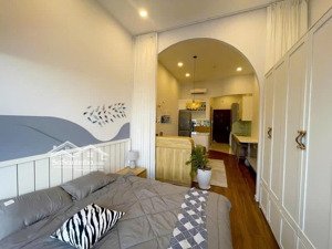 trống sẵn studio full nội thất xịn đẹp - giá thuê 11tr/ tháng