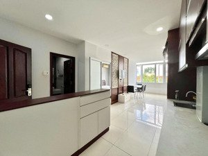 cho thuê căn hộ 1pn 60m2 tách bếp cửa sổ lớn - thang máy - gần chung chư hà đô - toà nhà viettel