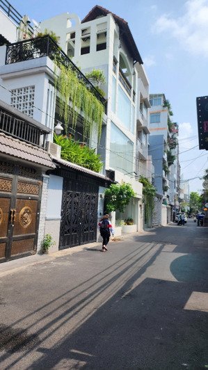 khang hiếm nhà bán hẻm xe hơi 339 lê văn sỹ, p. 13, q. 3 trệt 2 lầu st dt: 9m x 20m, giá 39 tỷ