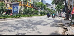 bán nhà mặt phố lạc long quân, tây hồ, 92m2, vỉa hè rộng, kinh doanh, vp đẹp, 40.9 tỷ