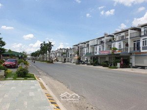 bán ngộp lỗ hơn 500 triệu _ shophouse trục chính _ 85m2, 1 trệt 2 lầu, 4pn _ cách tp.hcm 2km.