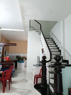 nhà 3 tầng, ngang 6.5m, 84m2, đường ô tô, sổ hồng riêng, thạnh lộc, q12, giá chỉ 5.5 tỷ