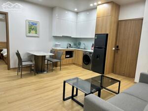 CHo thuê căn hô 1 ngủ rông rãi cao cấp tai Vinhomes Marina