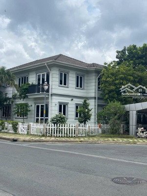 biệt thự góc sân vườn 434m2 khu compound thủ đức giá chỉ ngang định giá ngân hàng