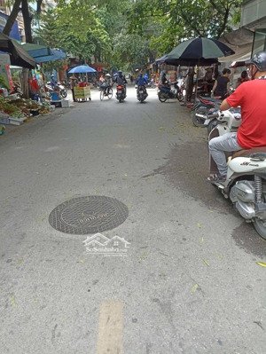 mp dương lâm, văn quán 105m, 4 tầng, mt 4,2m. vỉa hè, kd tốt. 28,5 tỷ