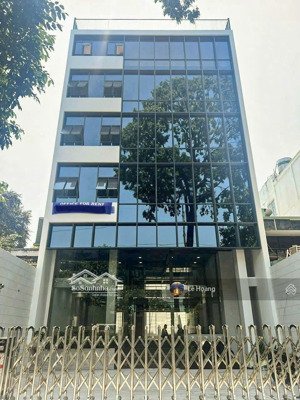 chuyển nhượng building mặt tiền bến vân đồn, q4 - 10x26m - hầm, 9 tầng - hđt 500tr/th - giá 139 tỷ