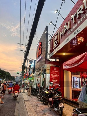 góc 3mt nguyễn thị thập quận 7 - 5.5 x 30m trệt lầu. giá 35 tỷ, đang cho thuê ổn định 60tr/tháng