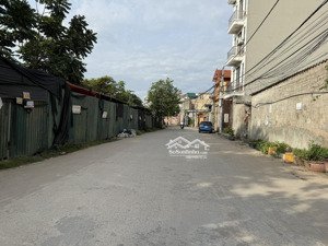 siêu phẩm lô góc, đường thông ô tô 7c vào tận nhà. bán 85m2 full đất ở đô thị gần cầu thăng long