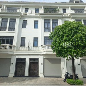 căn hoa hồng 1 diện tích 72m2, đường lớn, vừa ở vừa kinh doanh, nhà hoàn thiện cơ bản, giá 6,1 tỷ.