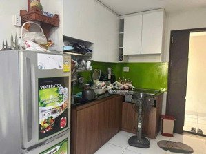 chung cư miếu nổi, vũ huy tấn, bt: 72m2, 2 phòng ngủ có ban công, 12tr/th
