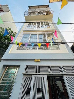 bán nhà đẹp 30m², sổ đỏ vuông vắn, 4 tầng trung tựu, bắc từ liêm, giá cực chất 6 tỷ