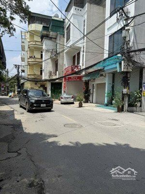hơn 12 tỷ, 50m²x mt 5m, phân lô mộ lao, ô tô vào nhà.