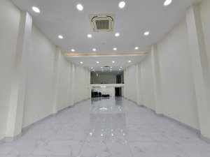 bán nhà mặt tiền đường cách mạng tháng tám, phường 11, quận 3 dt: 6.5x26m - trệt 5 lầu mới