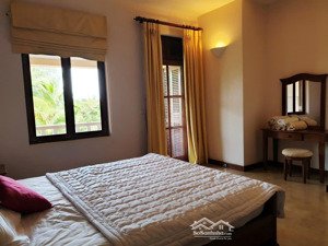 bán biệt thự khu mũi né domaine hướng ban công view biển + view coogn viên 276m2 - 3 phòng ngủ