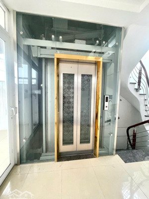 bán nhà mặt phố tam khương,tôn thất tùng, đống đa, vỉa hè kinh doanh 6 tầng thang máy giá 23 tỷ.