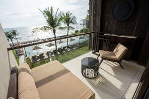 các khách sạn quanh 100 tỷ, sát biển đang bán