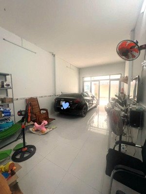 giảm giá !! nhà hẻm xe tải lê sát 71m2 7 tỷ